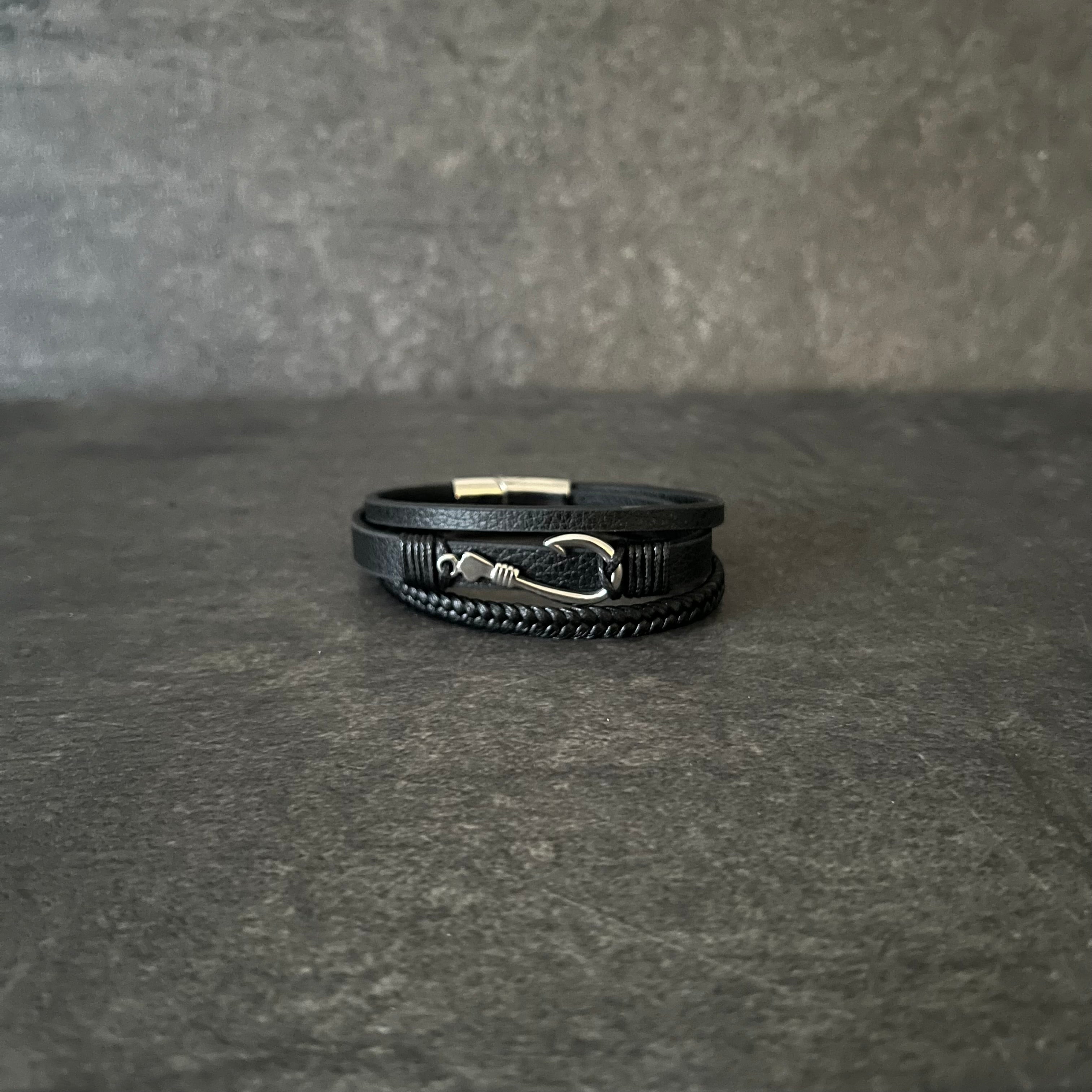 Stainless Steel Bracelets For Men Jewelry Black Color Fashion With Magnetic Buckle, Hook, Anchor, Compass 8-Inch Chain