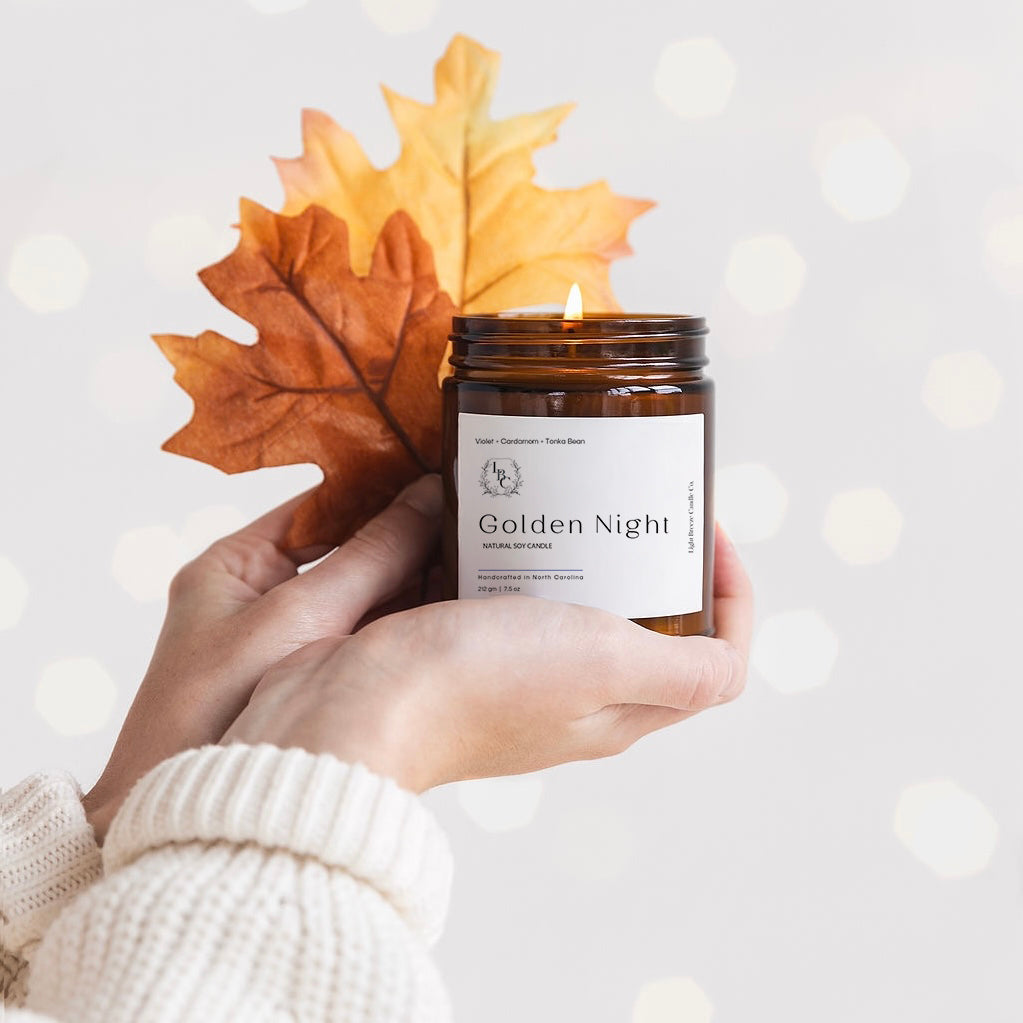 Golden Night Candle - Enchanting Violet, Spicy Cardamom & Sweet Tonka Bean