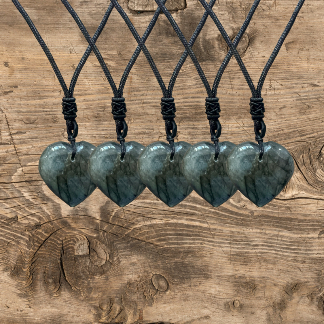 Mystical Labradorite Heart Pendant – A Gem of Transformation and Inner Wisdom