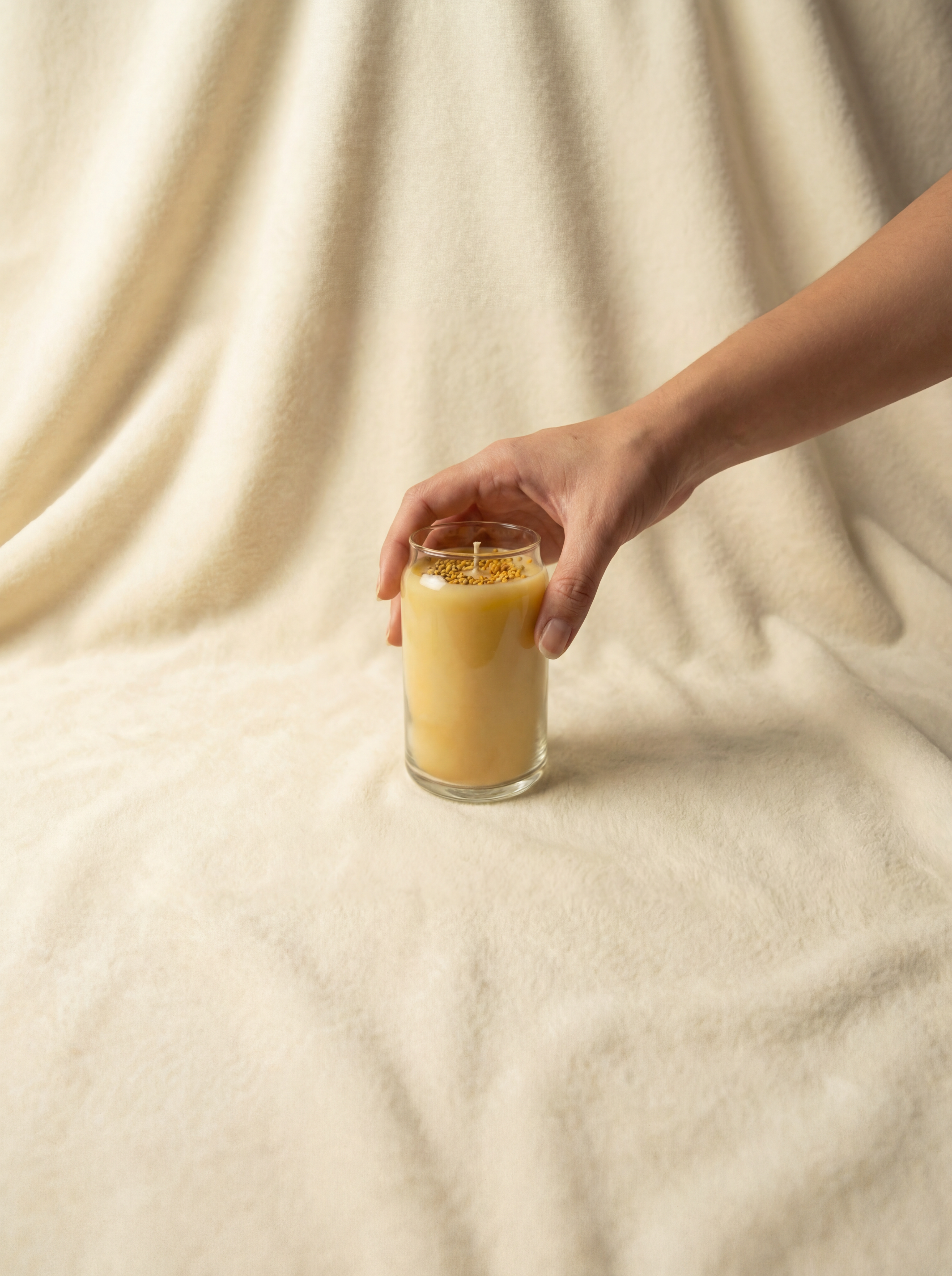 100% Beeswax Candle Unscented Cotton Wick Natural Air Purifying Candle with Bee Pollen