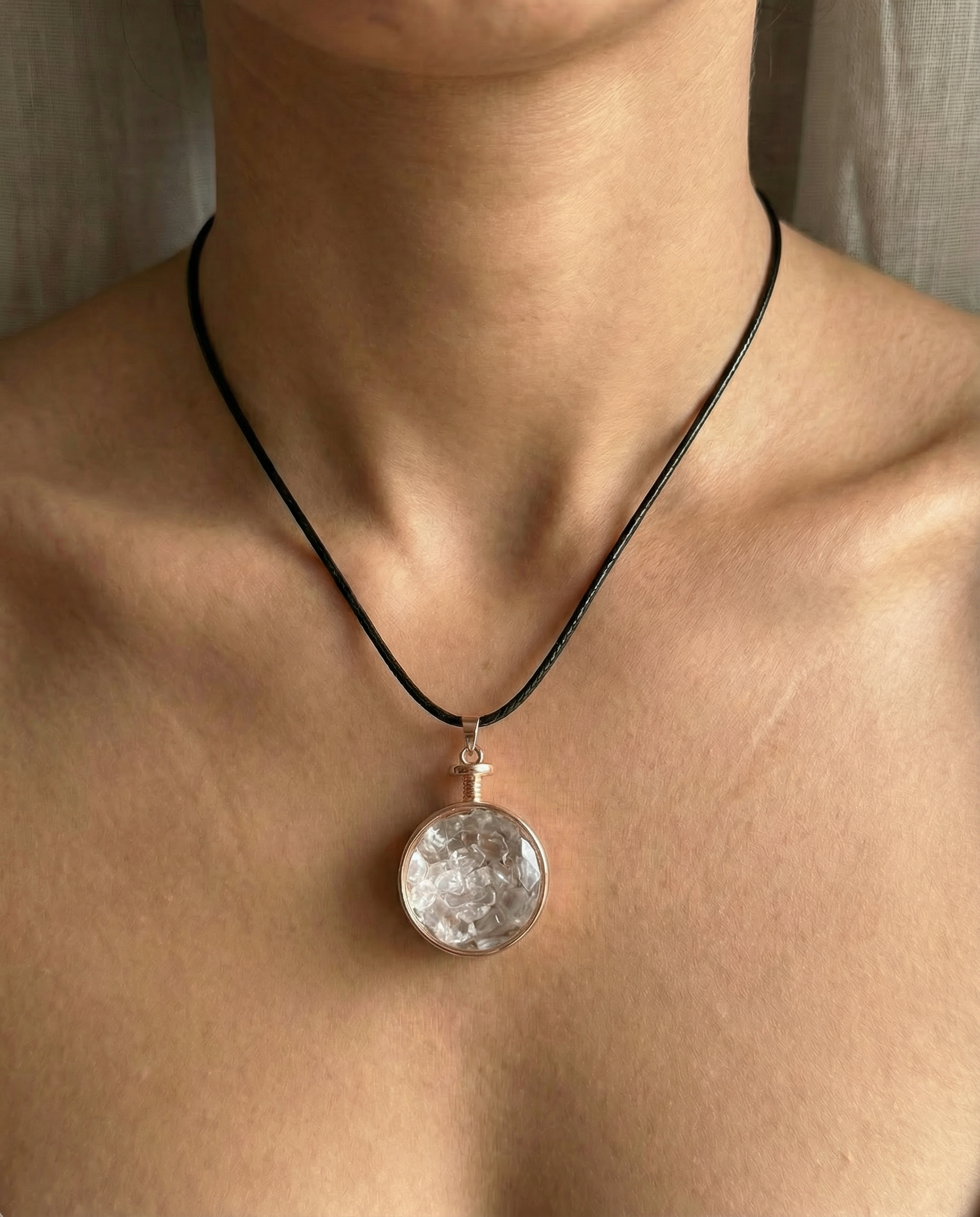 Natural Amethyst, Blue Turquoise, Obsidian, Clear Quartz, Tiger Eye, Lapis Lazuli, Round Wishing Bottle Crystal Pendant Necklace Jewelry for Healing & Style